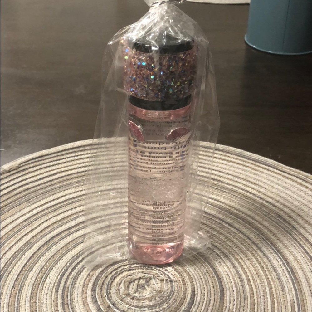 Mk eye makeup remover